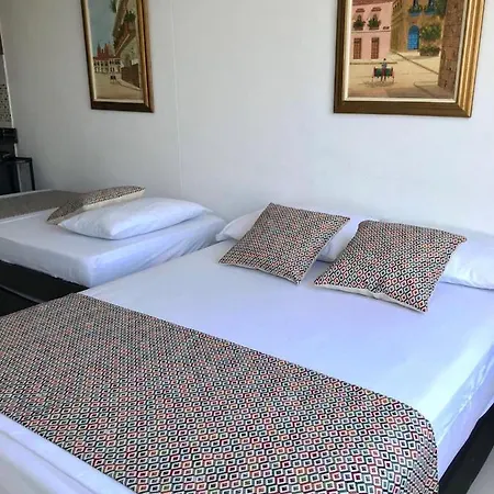 Comodo Apartaestudio, En Sector El Laguito Apartamento