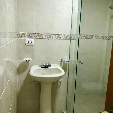 Comodo Apartaestudio, En Sector El Laguito Apartamento Cartagena